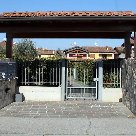 Da Riki Hébergement de vacances Peschiera del Garda